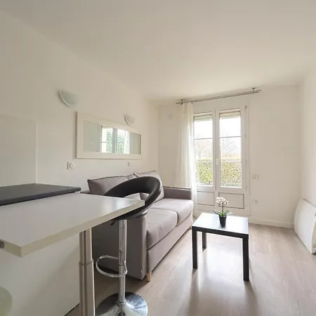 Cosy 2 Min Gare - 10 Min * Bussy-Saint-Georges